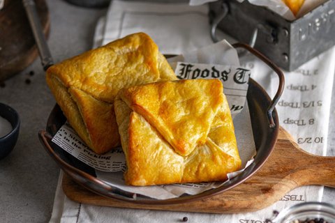 Beef & Onion Piroshky