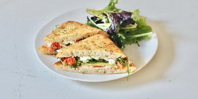 Avocado Burrata