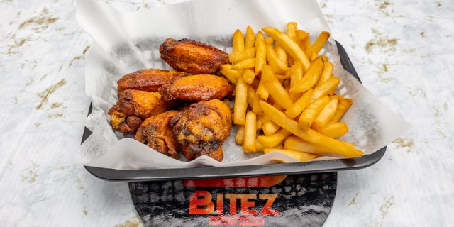 6-Piece Wings & Fries