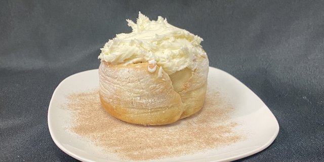 Cinnamon Roll Tray