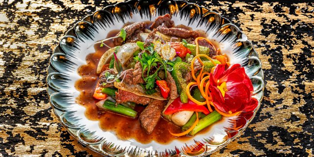 Pepper Steak in Oyster Sauce Tray