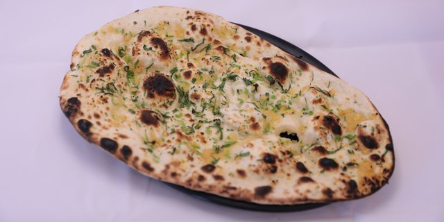 Butter Garlic Naan