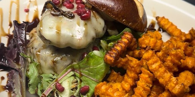 Deema Burger