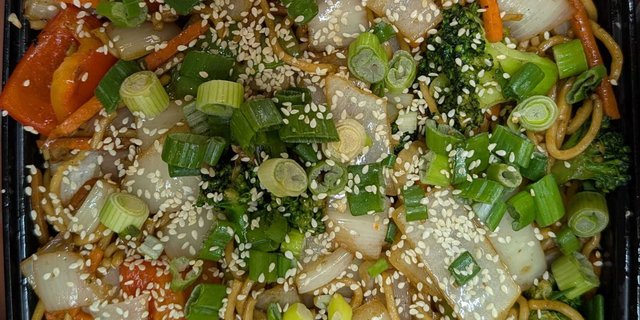 Pan-Fried Noodles w/ Vegetables