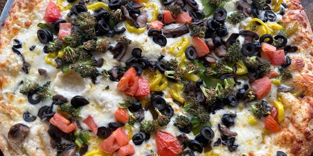 Veggie Pizza w/ White Sauce