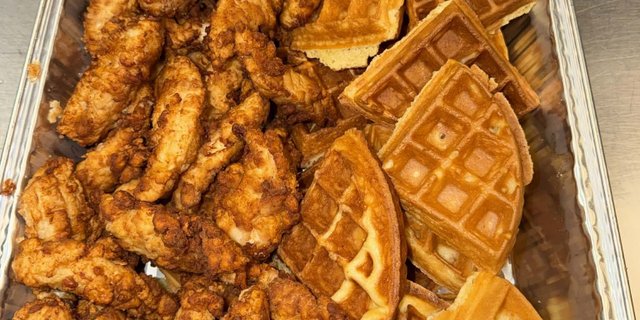Chicken & Waffle
