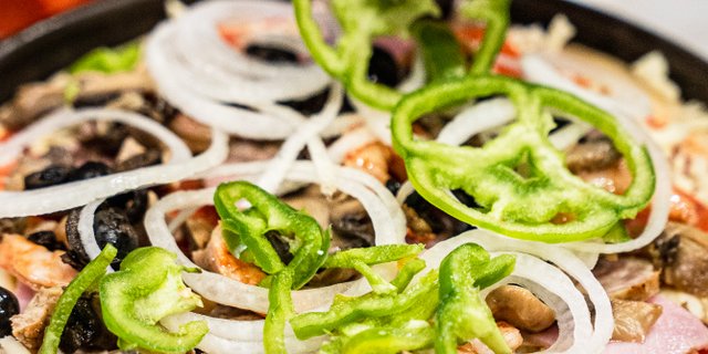 Build-Your-Own Singas Pizza