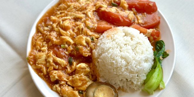 Scrambled Egg w/ Tomato Rice Box
