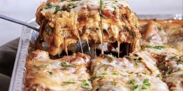 Lasagna Bolognese Tray