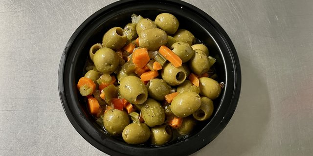 Sicilian Olive Salad (32oz)