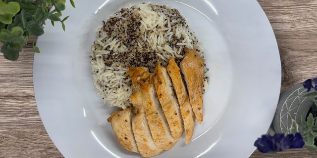 Balsamic-Glazed Chicken & Quinoa