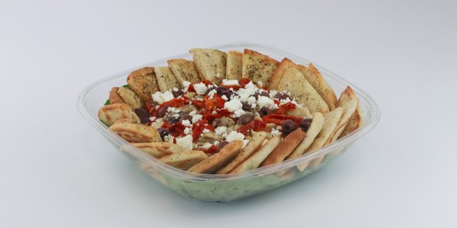 Mediterranean Hummus w/ Toasted Pita