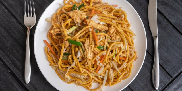 GT* Lo Mein