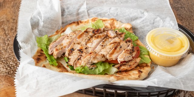 Grilled Chicken Pita Sandwich