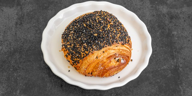 Jalepeño Cream Cheese Croissant
