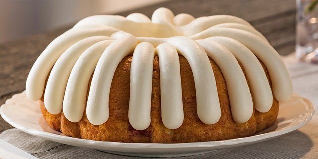 8" Bundt Cake Catering