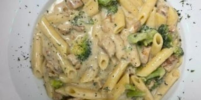 Chicken Broccoli Alfredo