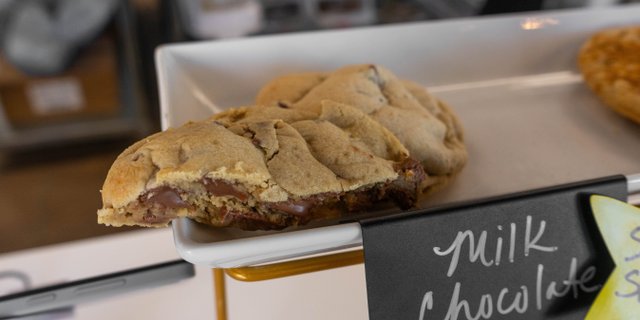 Crave Chocolate Chip Cookie
