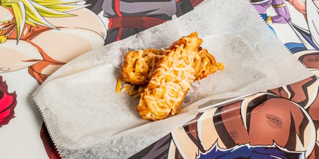Mac & Cheese Egg Roll