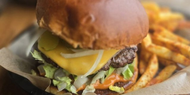 Beef Burger & Fries