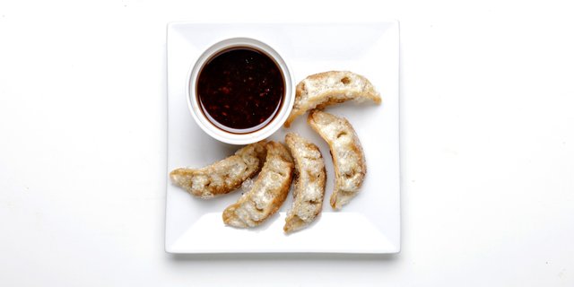 Veggie Pot Stickers w/ Chili Dip Sauce