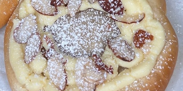 Almond Cookie