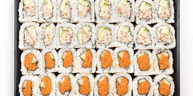 California & Spicy Tuna Roll Tray