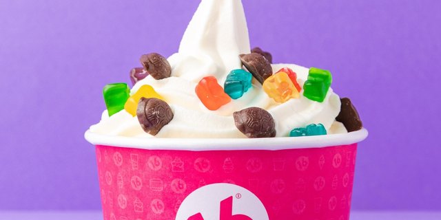 Build-Your-Own Medium Frozen Yogurt