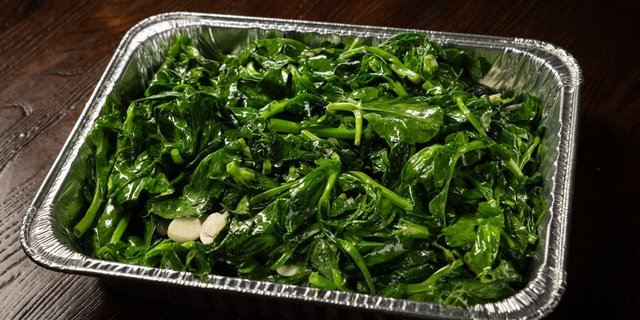 Pea Leaves w/ Garlic
