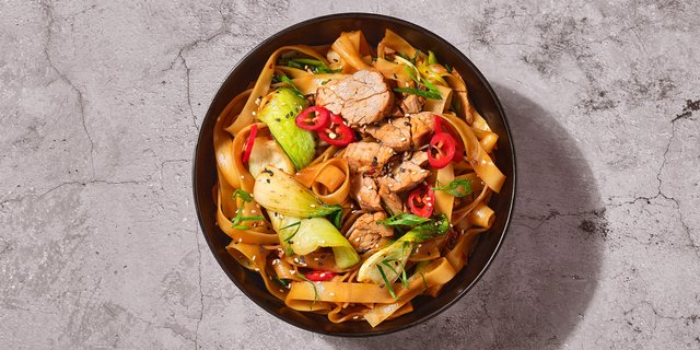Drunken Noodles Party Platter