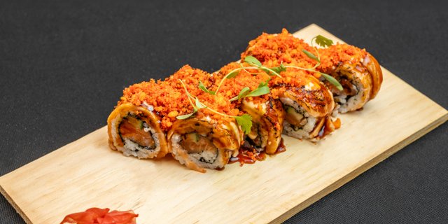 Flamin' Aburi Sake Roll