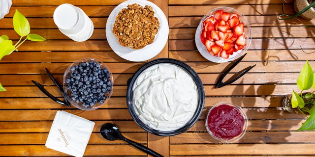 Build-Your-Own Mini Yogurt Parfait Bowls