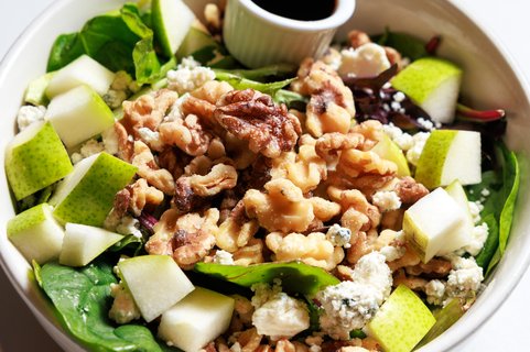 Pear, Walnut & Gorgonzola Salad