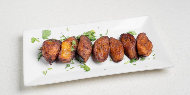 Maduro Frito (Fried Sweet Plantains)