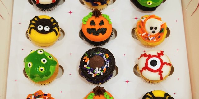 One Dozen Halloween Mini Cupcakes