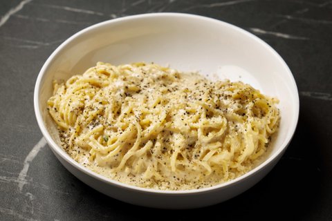 Spaghetti Cacio e Pepe Tray
