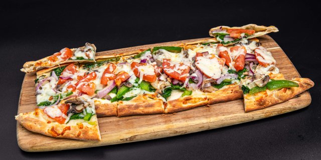 Veggie Pide