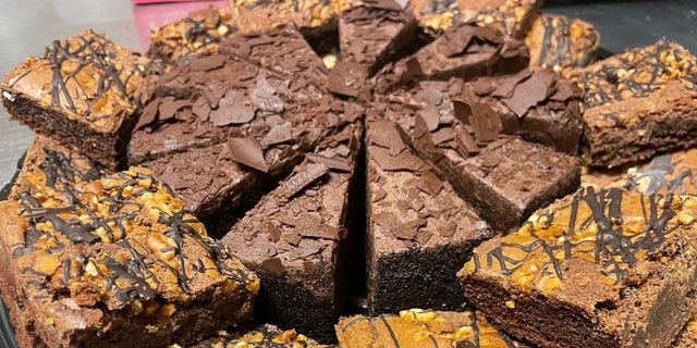 Chocolate Decadent Mousse Cake
