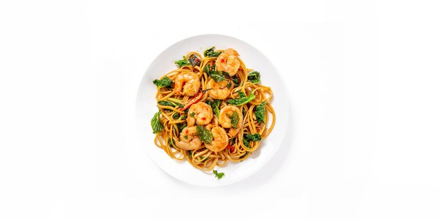 Spicy Drunk Noodle-Style Linguine