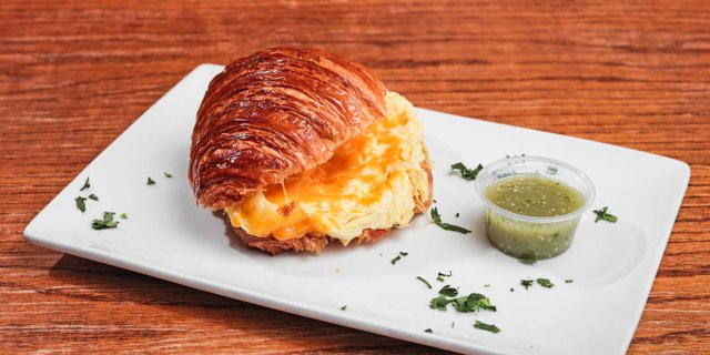 Breakfast Croissandwich