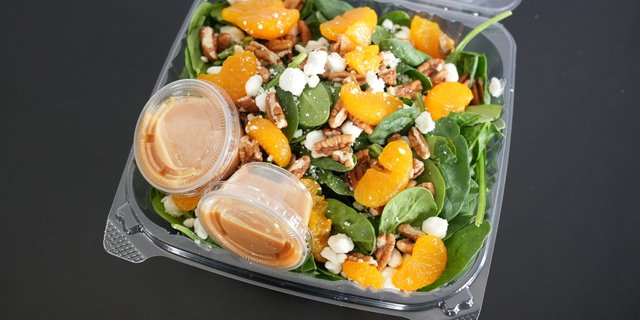 Spinach Salad Boxed Lunch