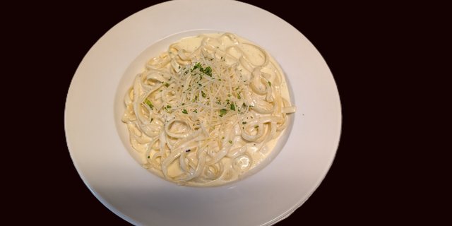 Fettuccine Alfredo