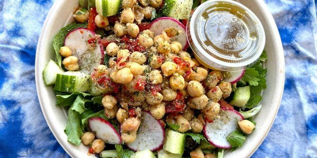 Gluten-Free Fattoush Quinoa Bowl