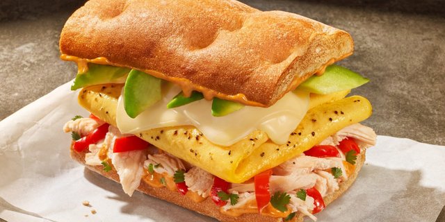 Chipotle Chicken, Egg & Avo Sandwich