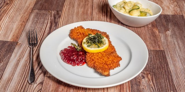 Jager Schnitzel Tray