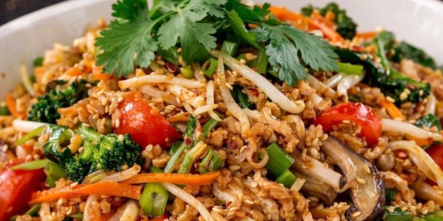 Basil Vegetable Fried Rice Tray