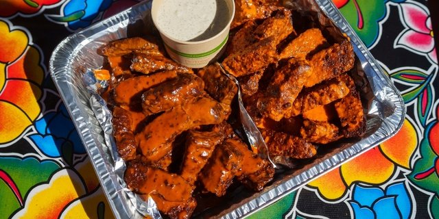 48 Vegan Seitan "Wings"