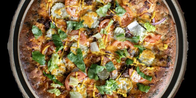 Cheeseburger Pizza