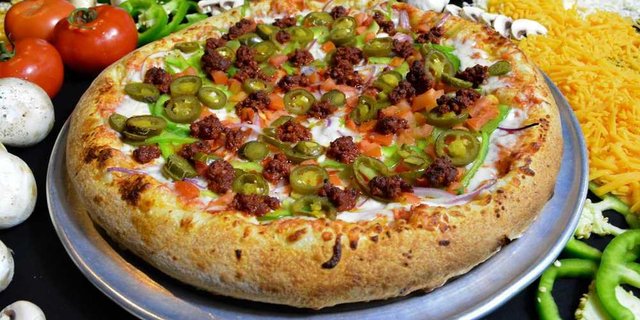 Pizza Caliente