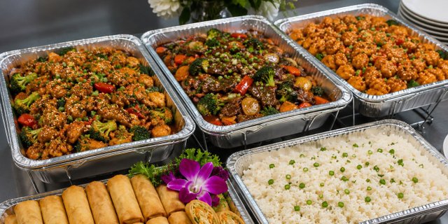 DeluxeLunch Set Package For 35-60